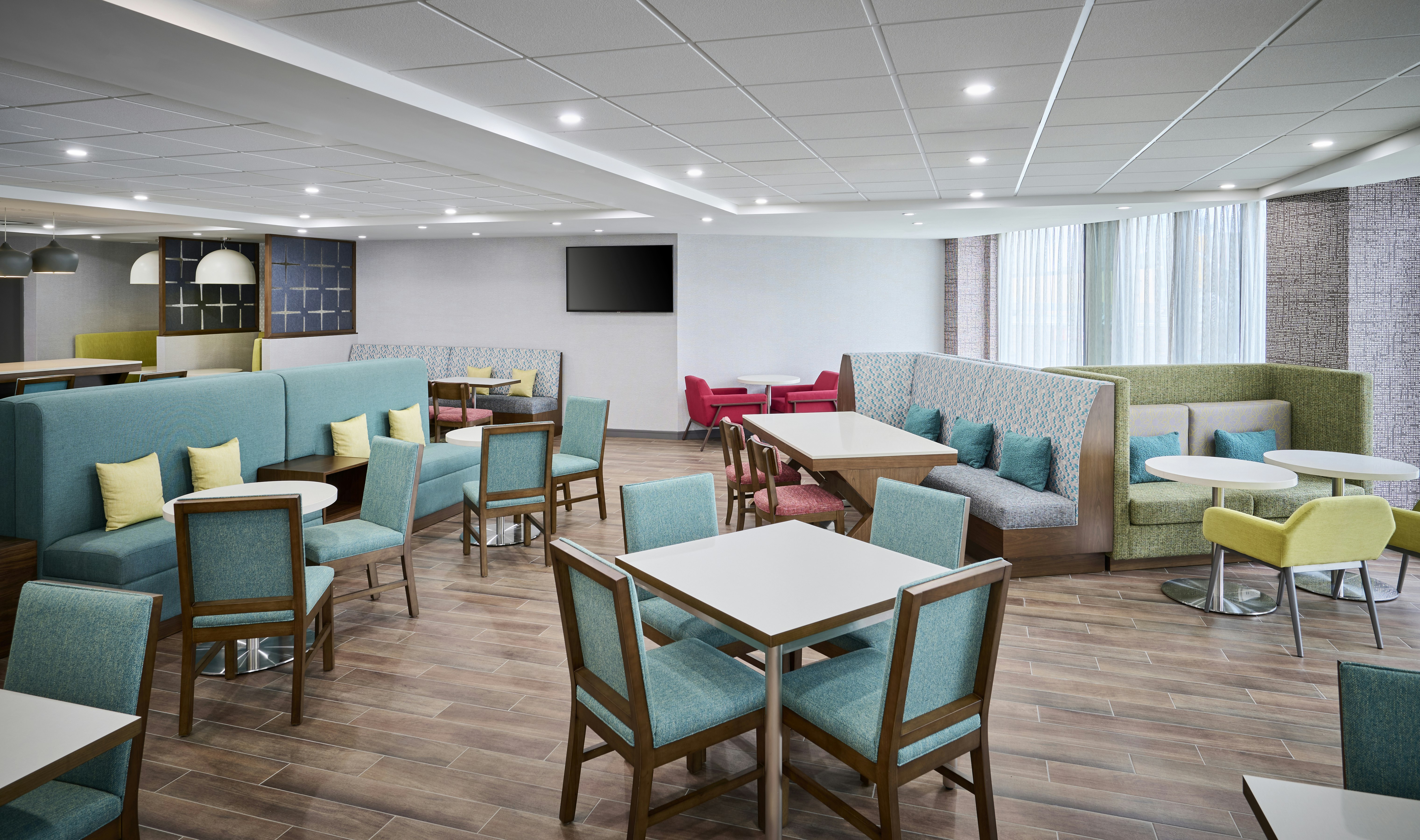Hampton Inn by Hilton Hamilton 16/22