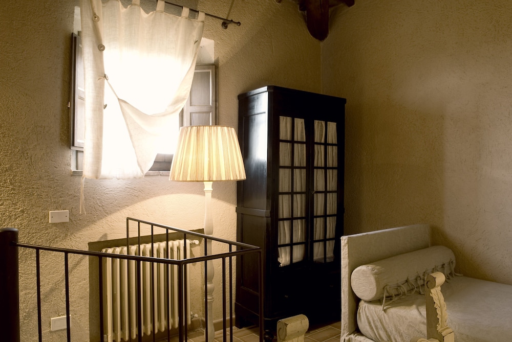 Borgo Di Pietrafitta Relais 31/74