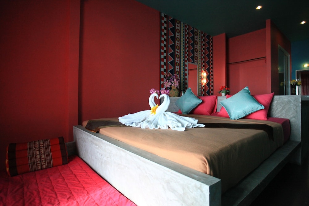 ROOM, BEACH FRONT