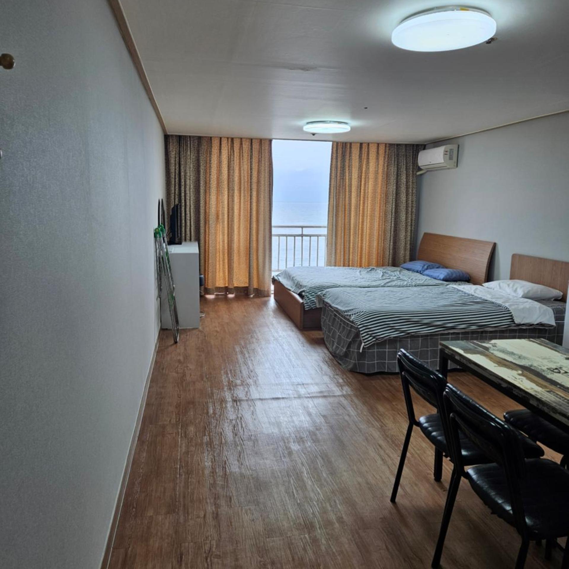 Room, 16 Pyeong