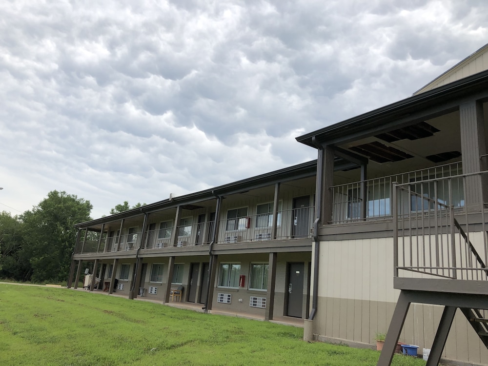 Great Western Inn Kansas 36/37