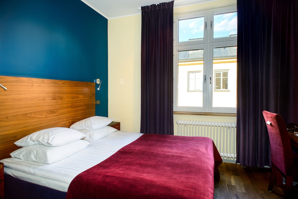 Rex Hotel 19/40