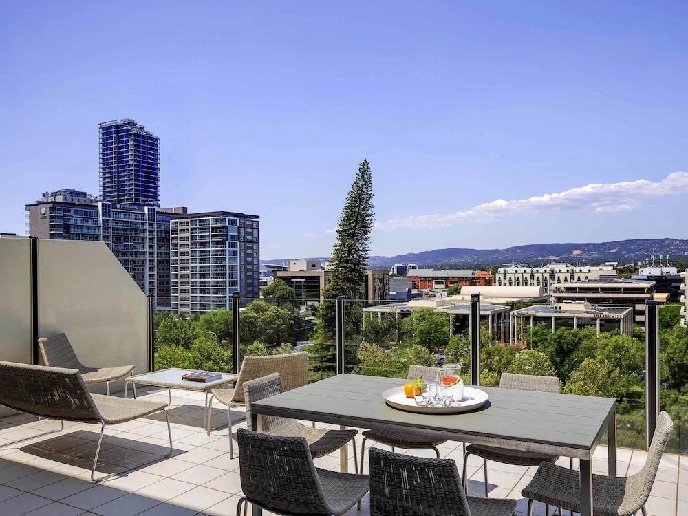 Mantra Hindmarsh Square 56/59
