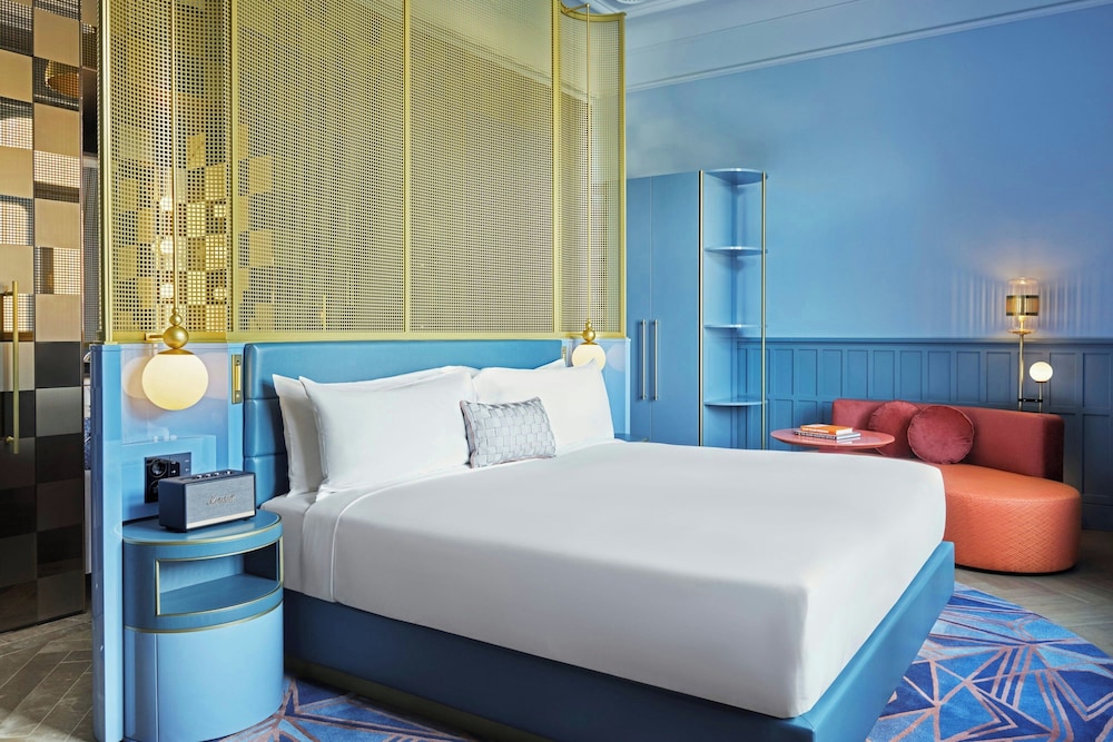 Guest Room, Premier, King Bed, Opera House View