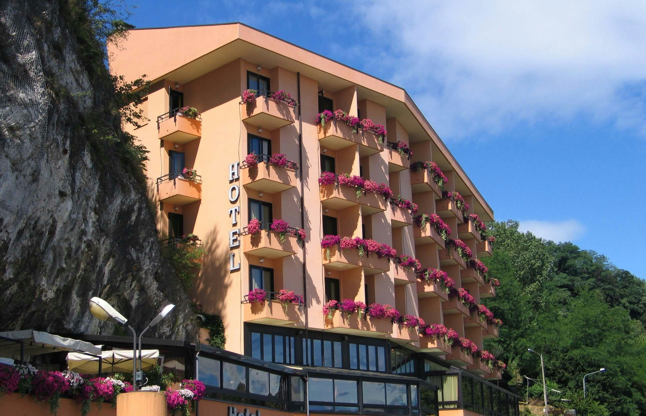 Hotel Concorde 2/48