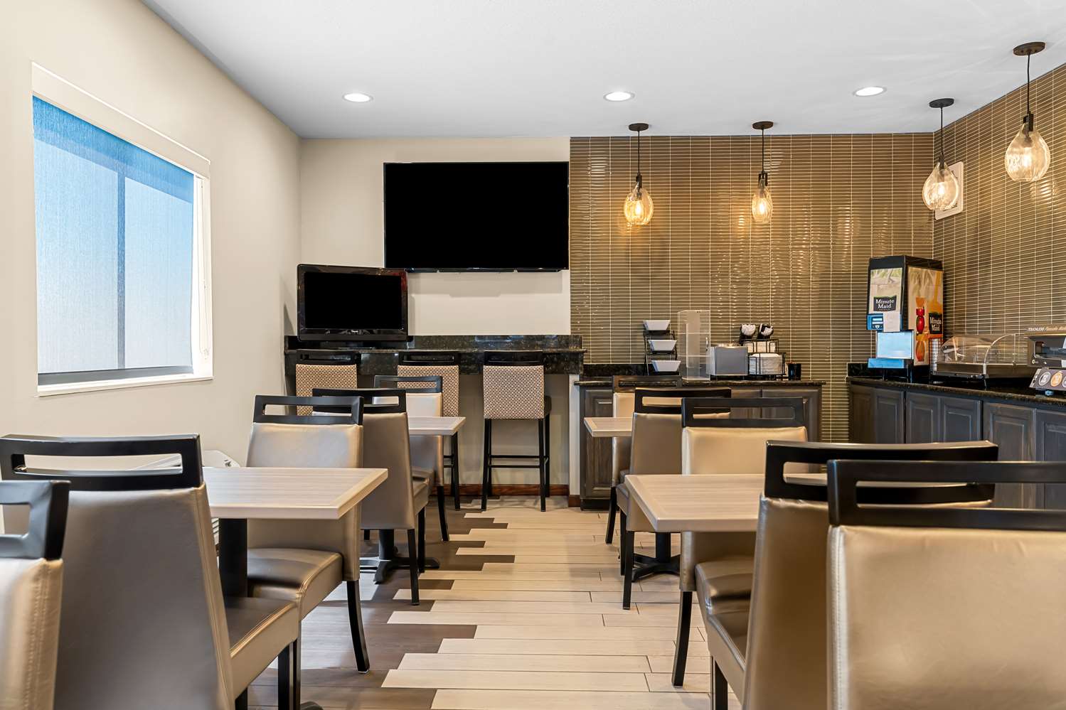 Best Western University Inn 35/39