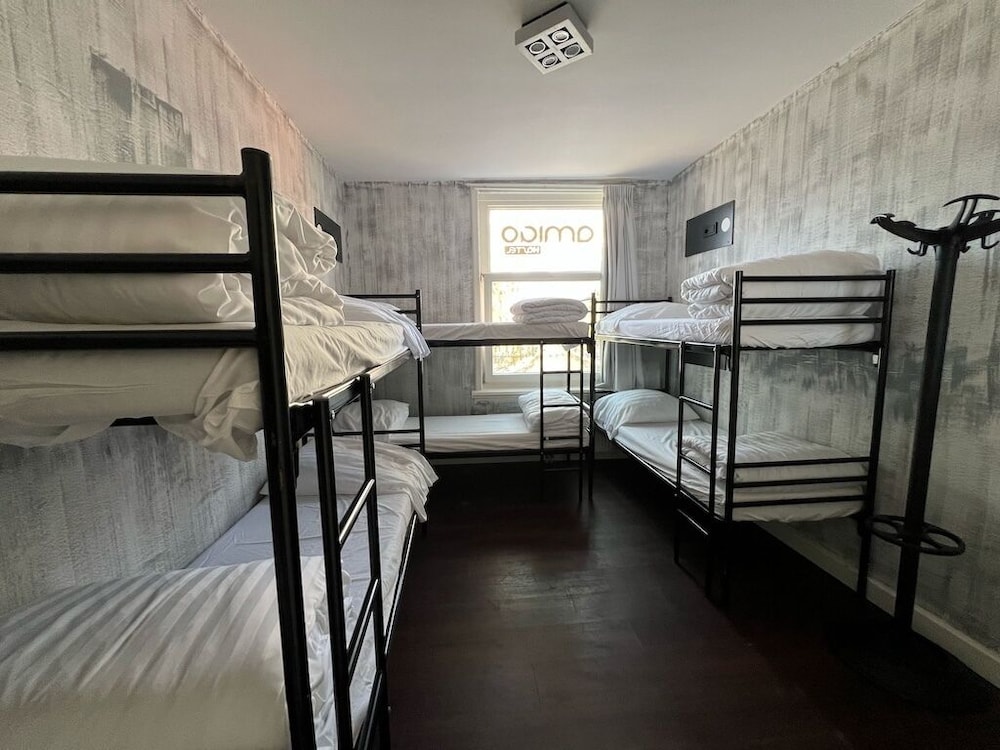Amigo Budget Hotel 22/50