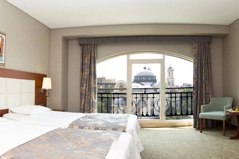 Innpera Hotel 12/50