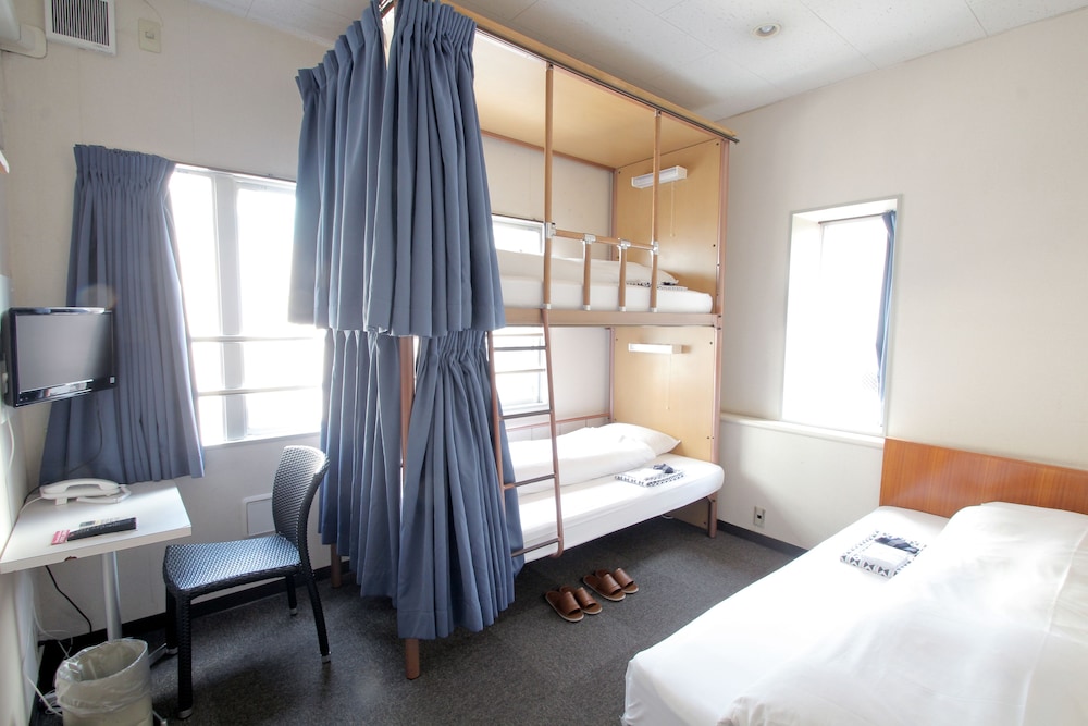 Sakura Hotel Jimbocho 24/75