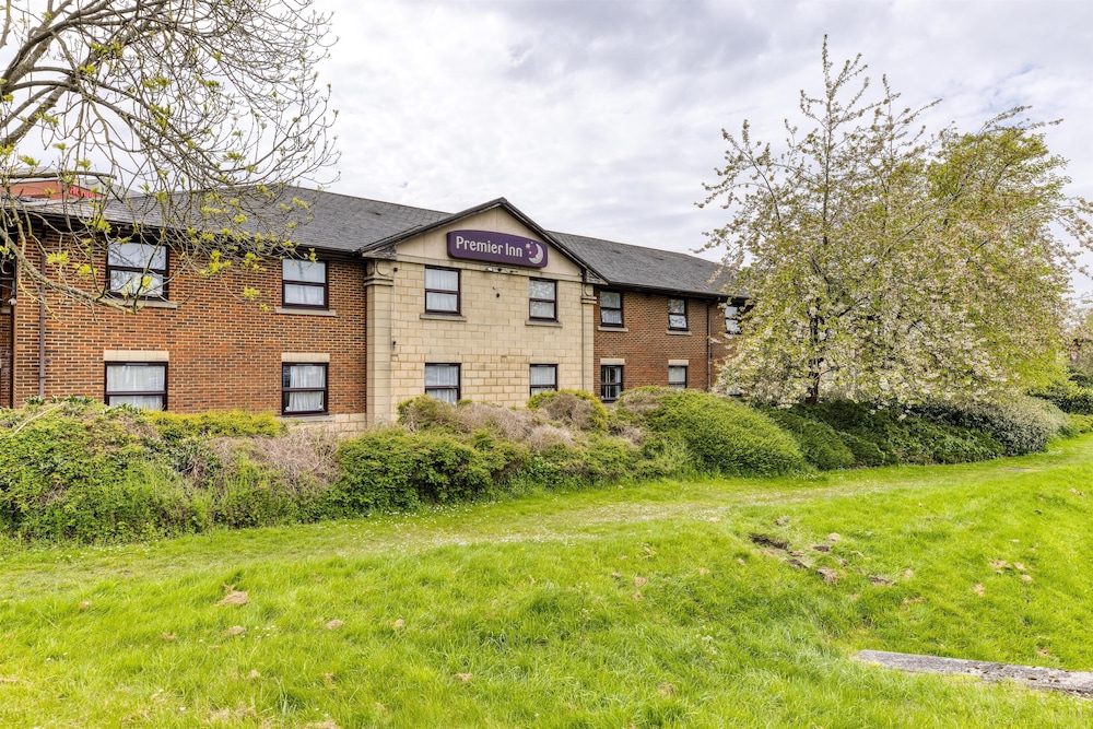 Premier Inn Bracknell Central 50/60