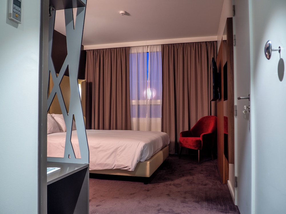 Flag Hotel Caldas da Rainha 12/50