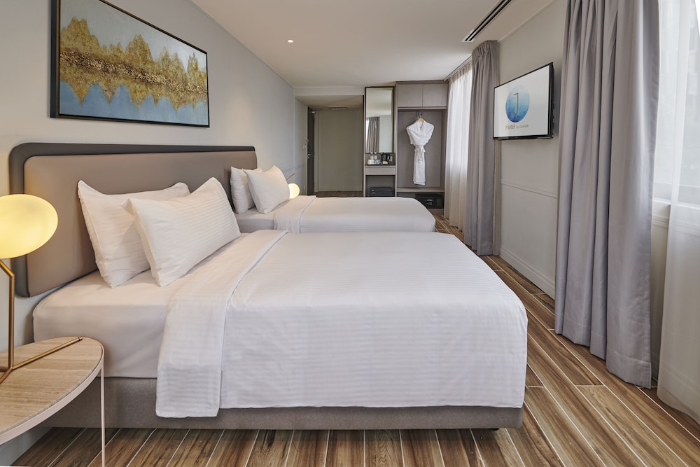 Room at J-Hotel By Dorsett, KUALA LUMPUR