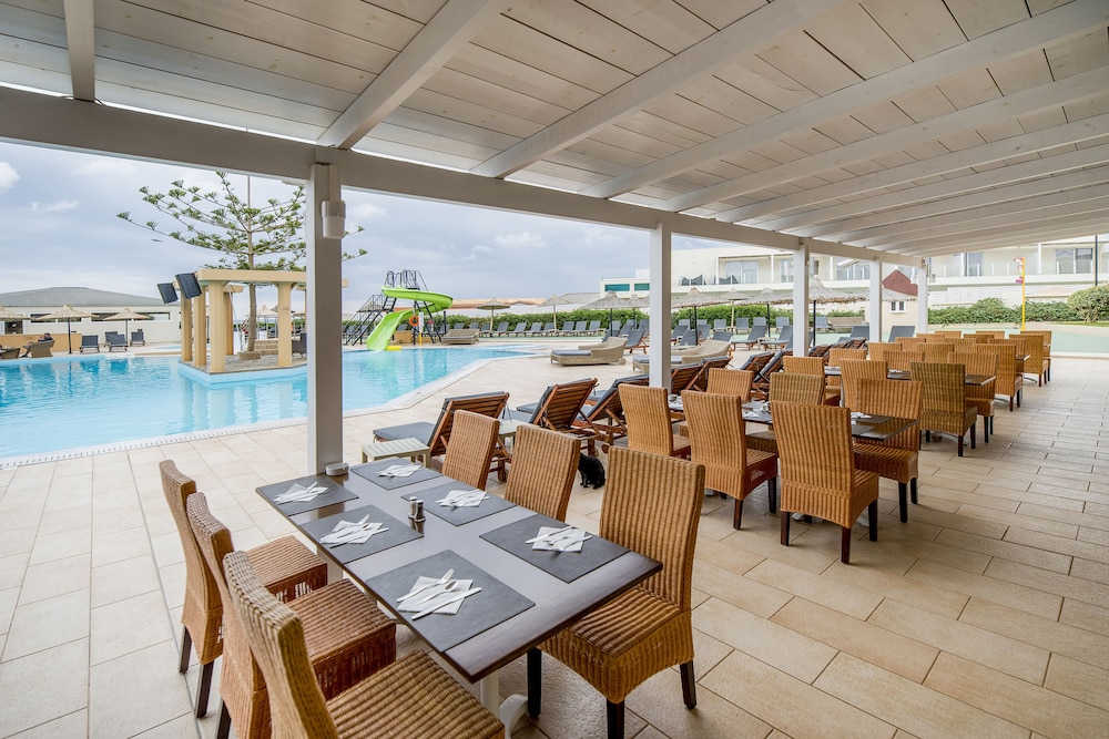 Senseana Sea Side Resort and Aquadventure 63/76