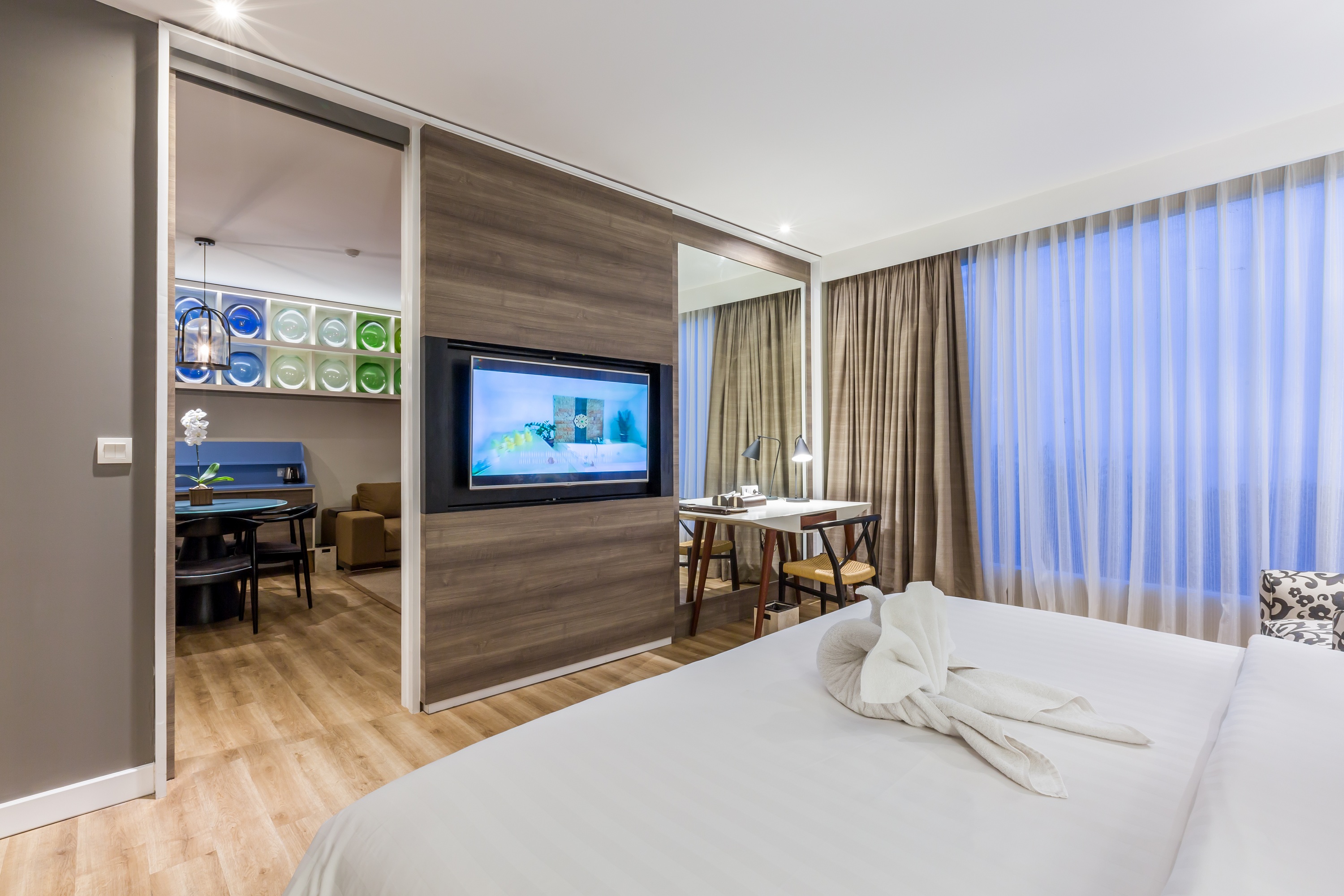 Ocean, Suite, King Bed