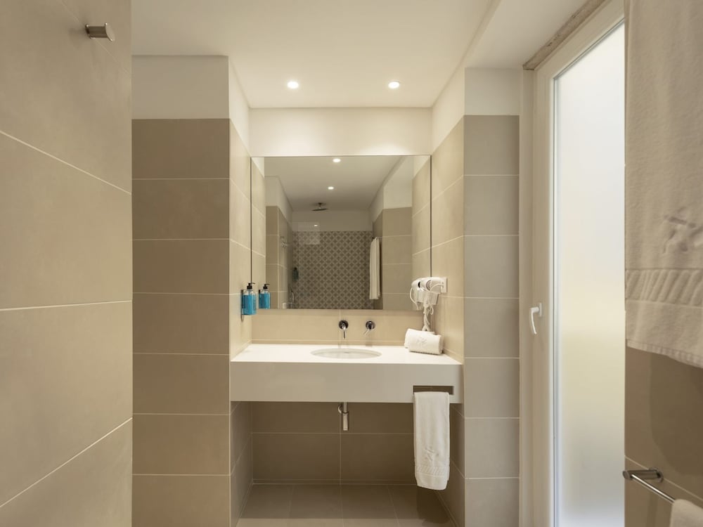 Lisbon Serviced Apartments Santos 46/50