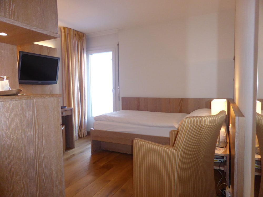 Helvetia Intergolf Hotel And Aparthotel 31/70