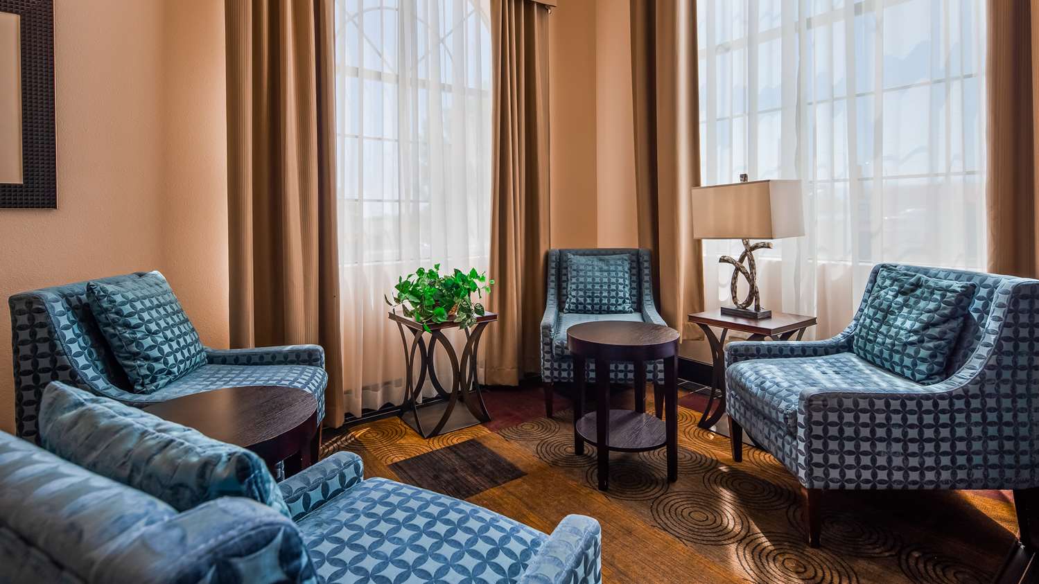 Best Western Plus Wendover Inn 11/18