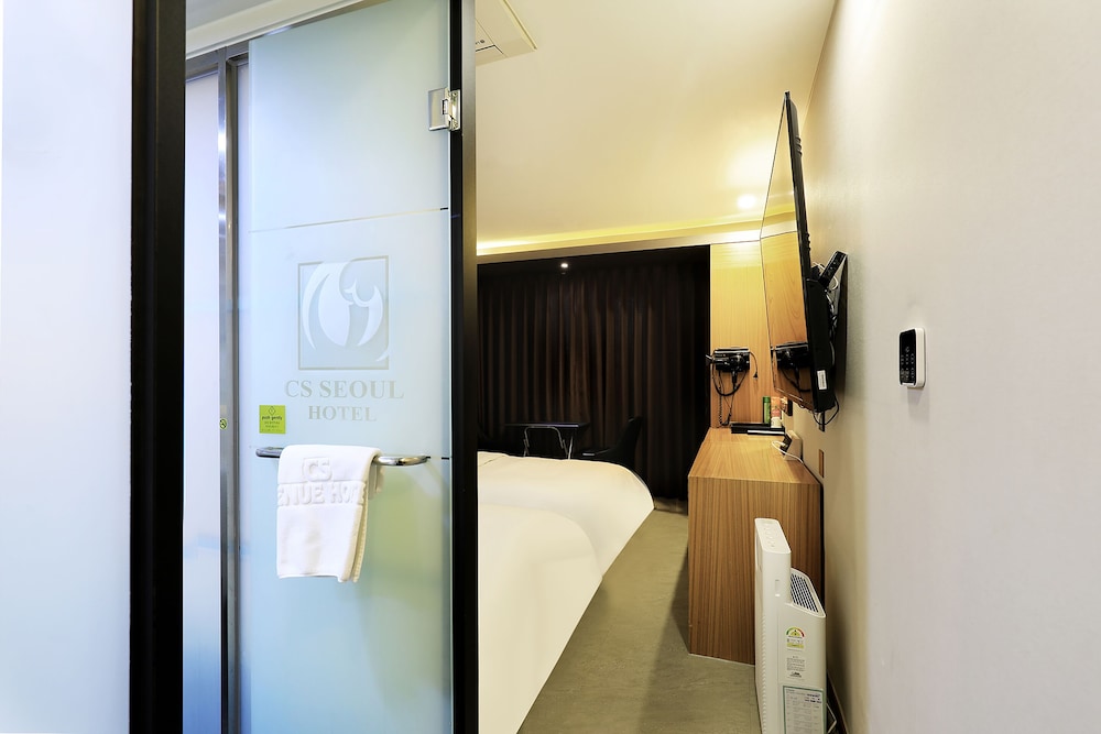CS Avenue Hotel 75/75