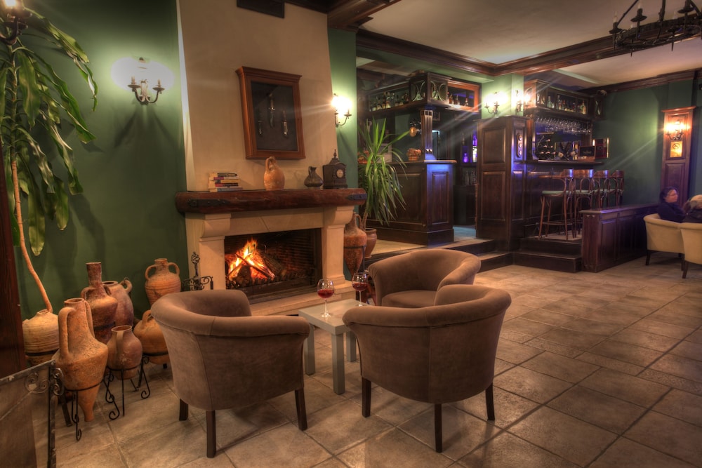 ZINOS HOTEL 20/37