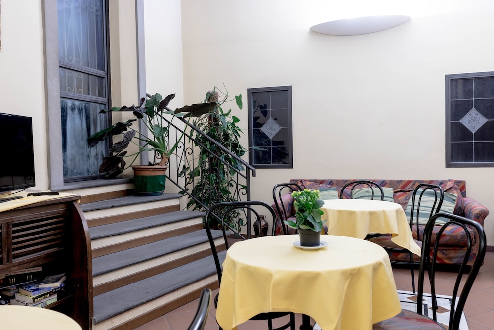 Hotel Monica 24/43