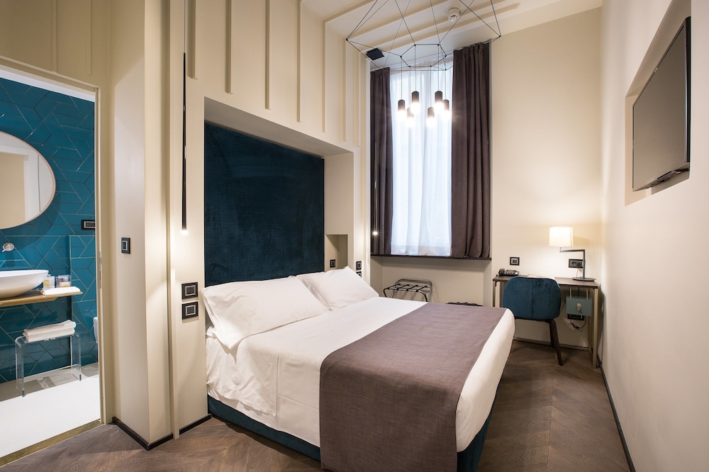 PREMIUM, SINGLE, DOUBLE BED