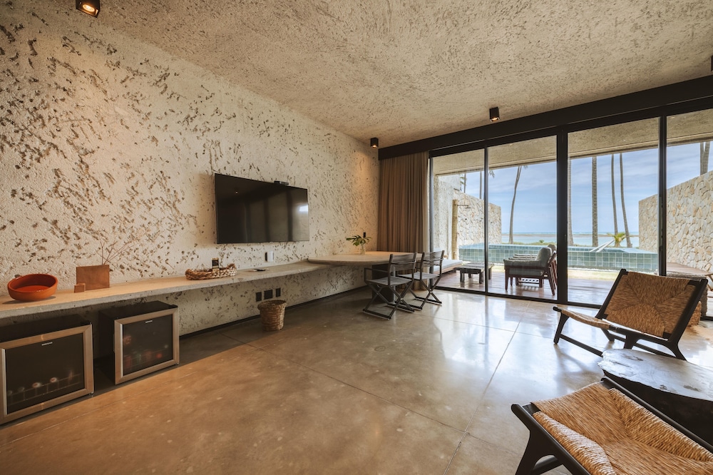 Tuju boutique hotel by SHE 25/50