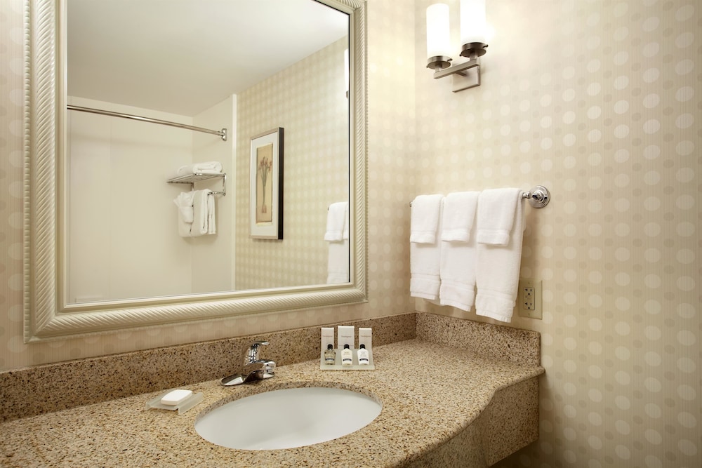 Hilton Garden Inn Harrisburg East 13/32