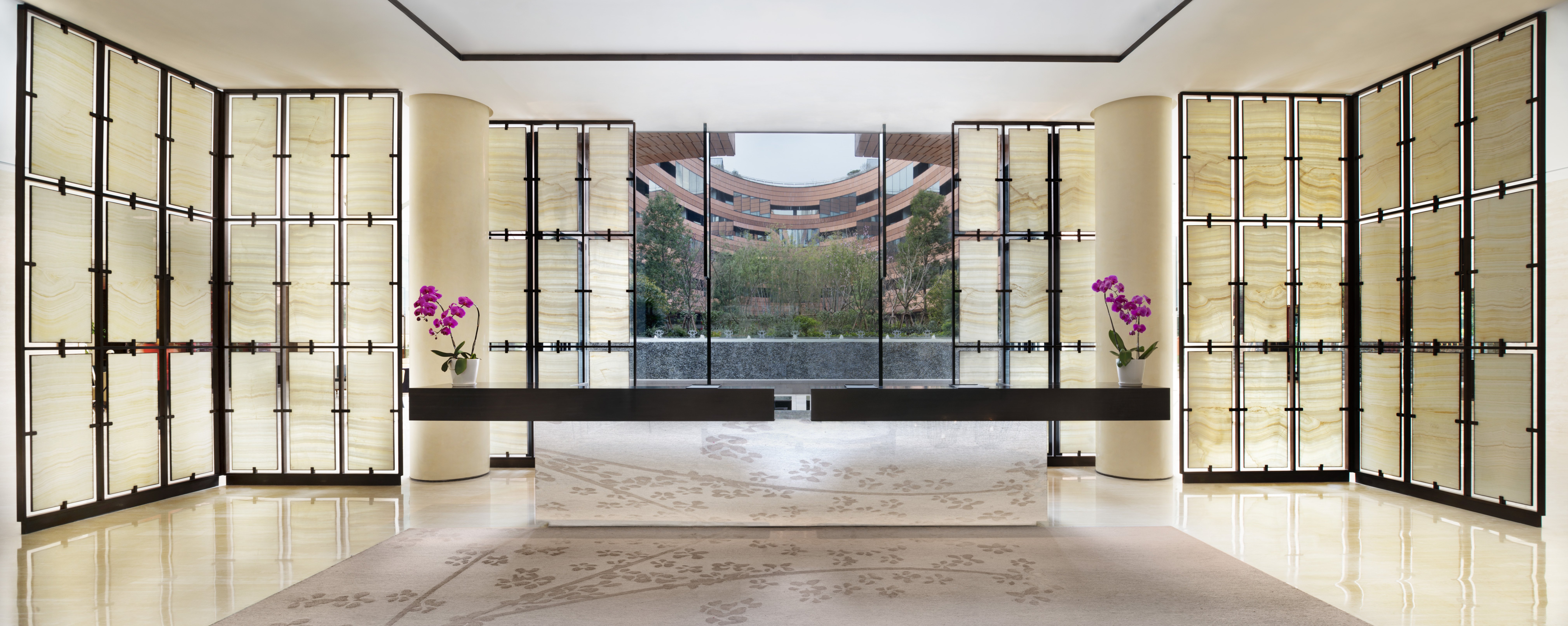 HUALUXE Shanghai Twelve at Hengshan, an IHG Hotel 5/38