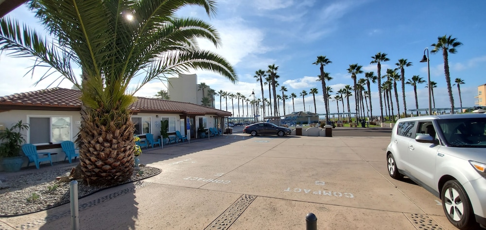 Sand Castle Inn 60/71