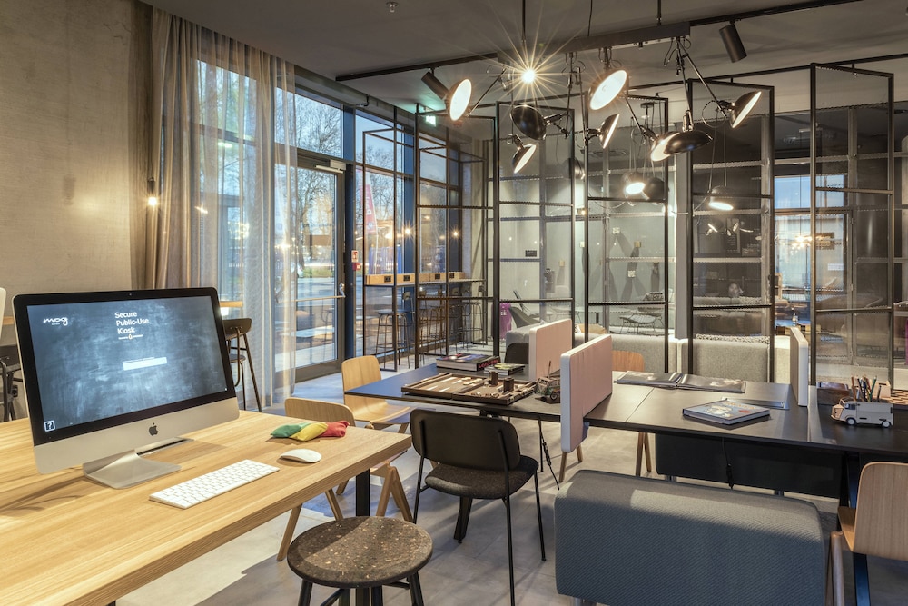 Moxy Milan Linate Airport 38/40