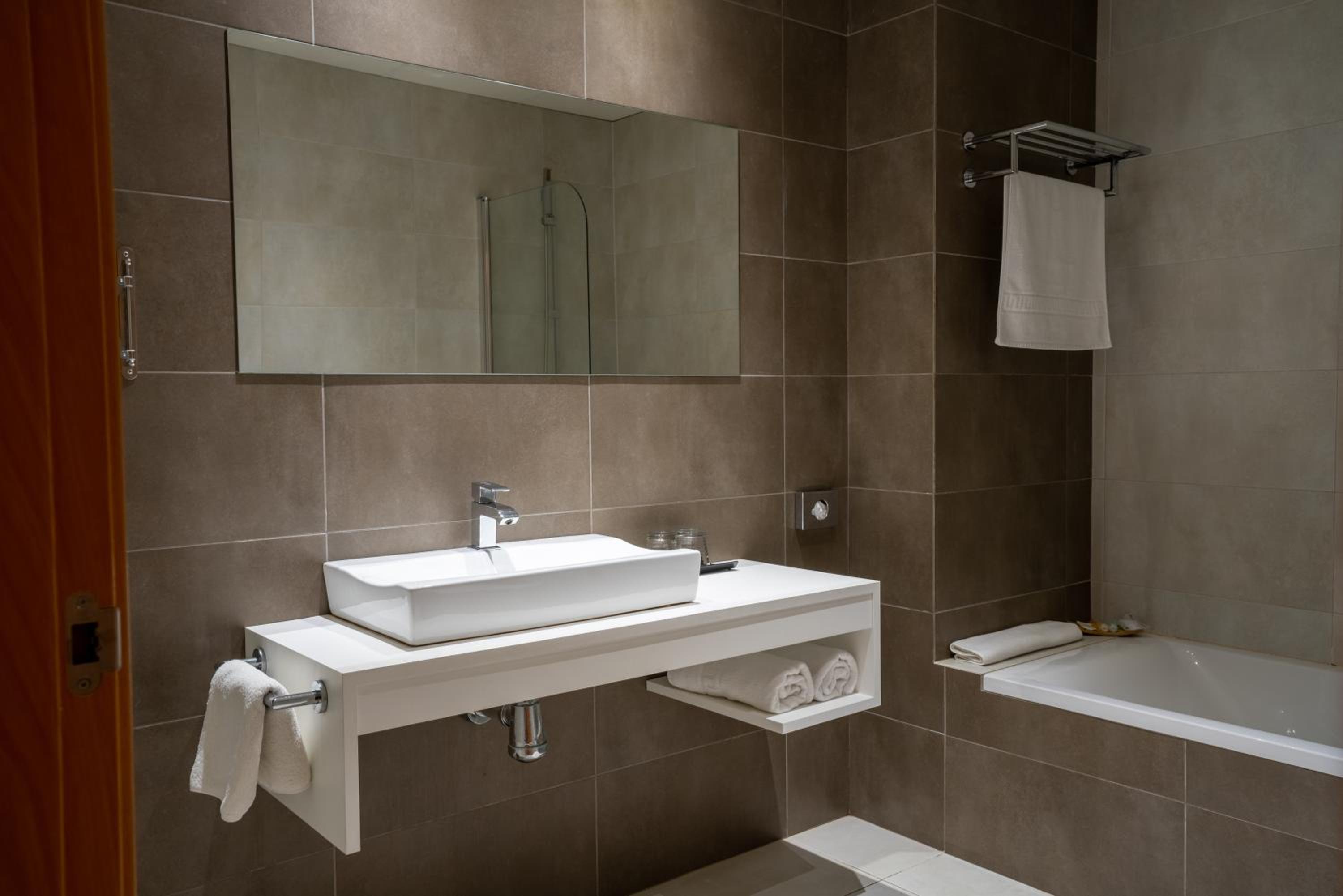 غرفة سوبيريور بسريرين منفصلين، Hotel Can Galvany 8/8