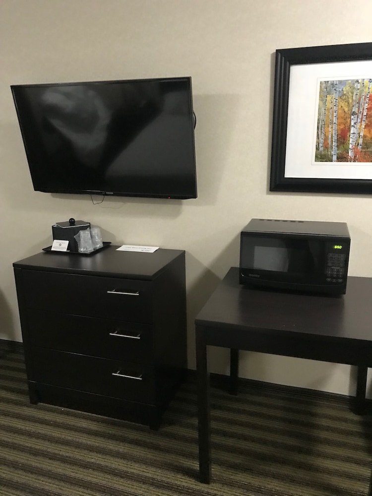 Best Western Plus Sherwood Park Inn and Suites 52/59
