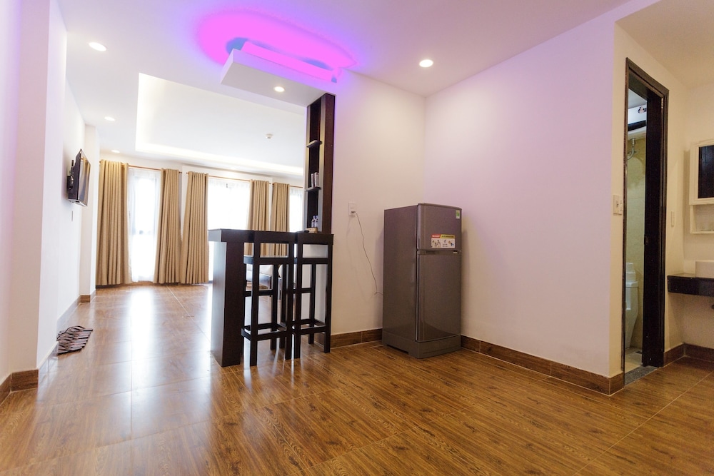 Manchester Hotel & Apartment 37/41