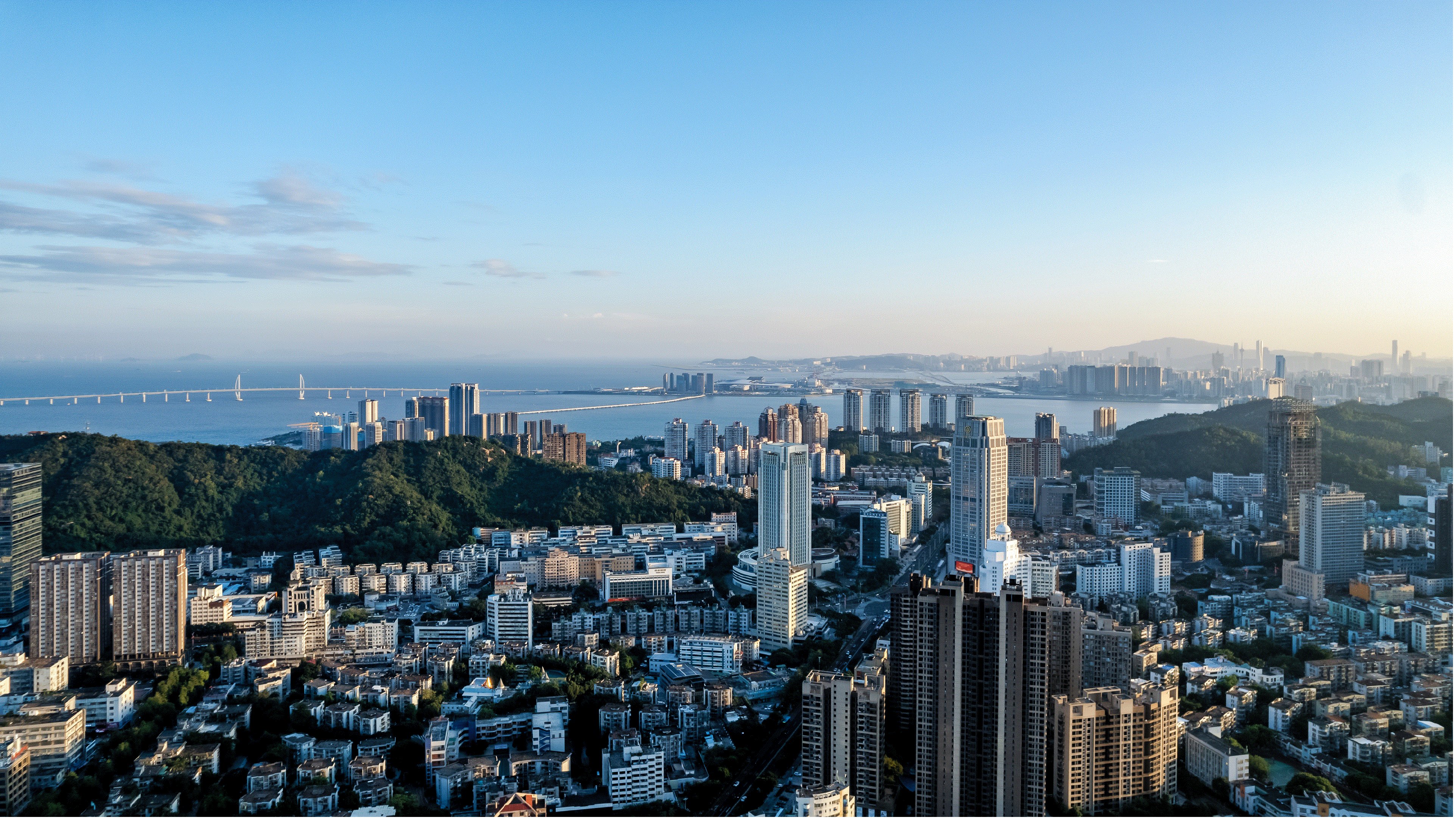Holiday Inn Zhuhai City Center 46/50