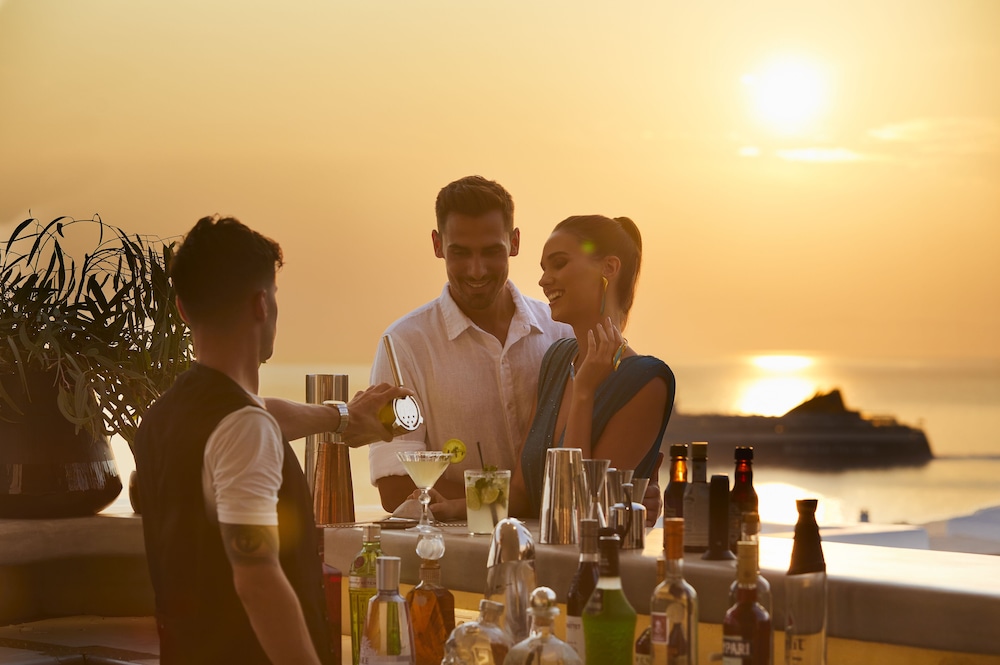 Epic Blue Suites & Villas 39/45