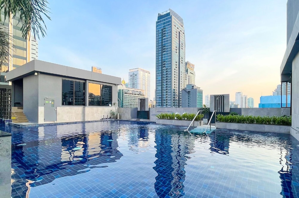 Eleven Bangkok Sukhumvit 11 by Kingston Hotels 72/73