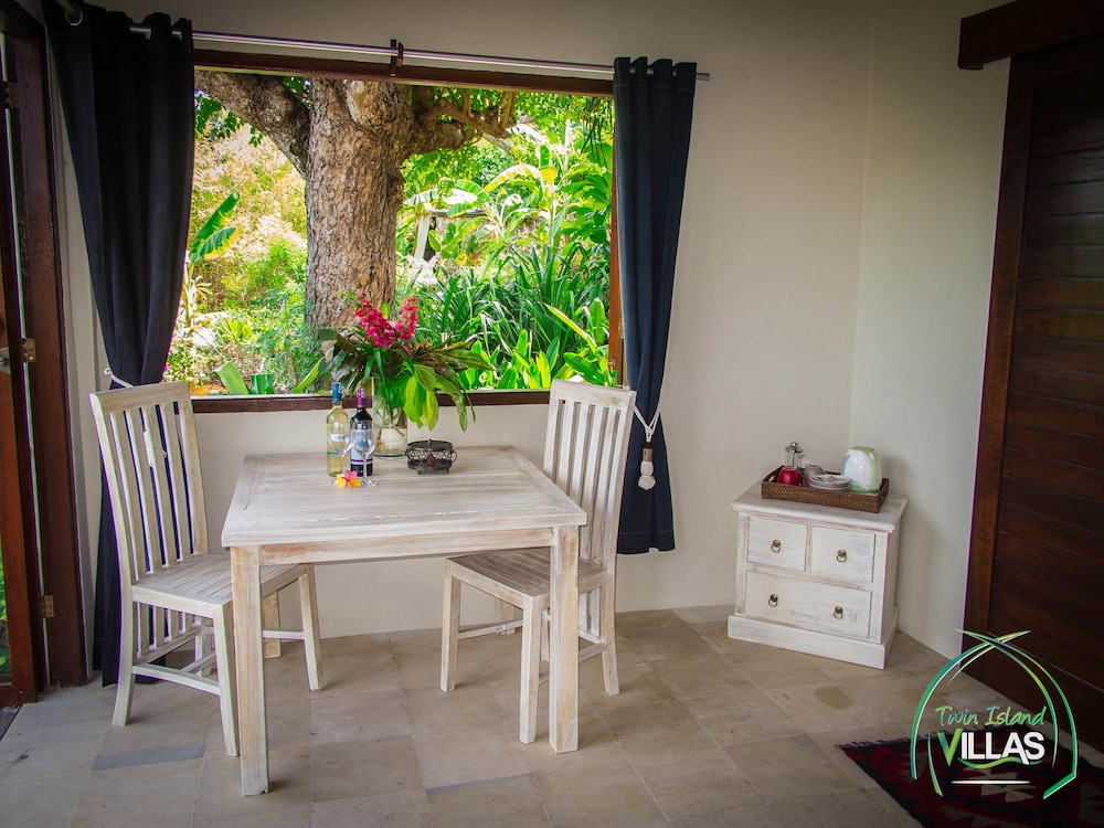 Twin Island Villas And Dive Resort 49/76