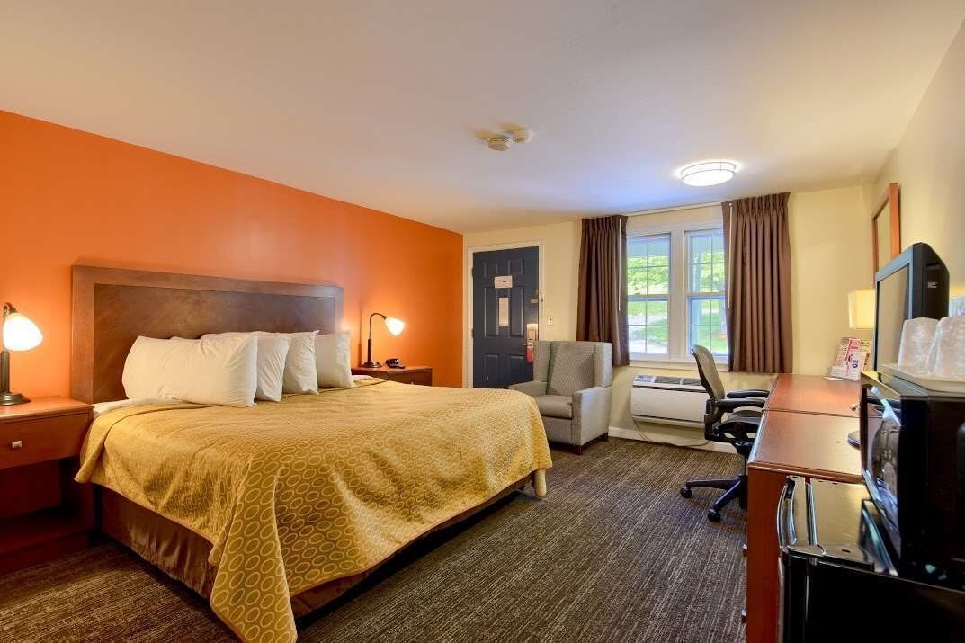 Basic, King Bed