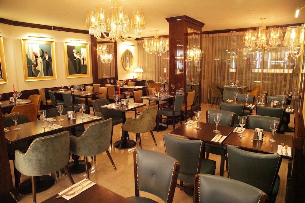 Grand Concerto Hotel 34/50