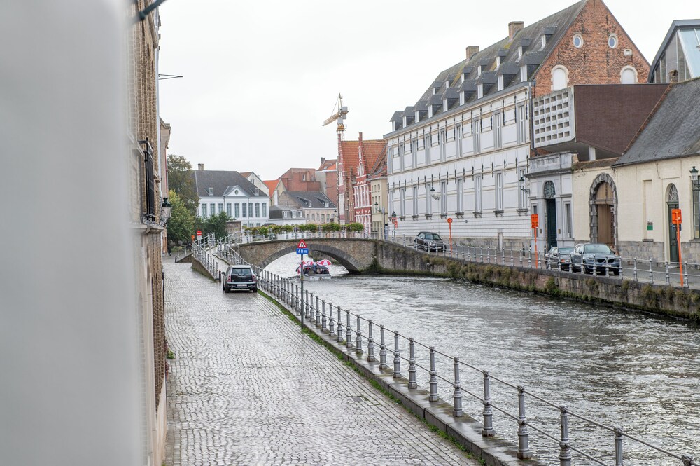 Quay17 40/50