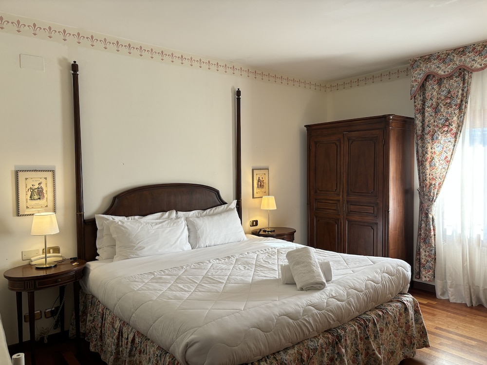 Hotel Villa Luppis 20/77