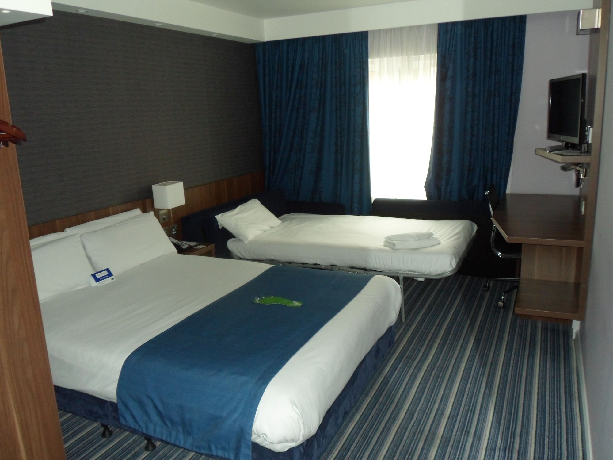 غرفة قياسية بسرير مزدوج مع أريكة، Holiday Inn Express Windsor 2/10