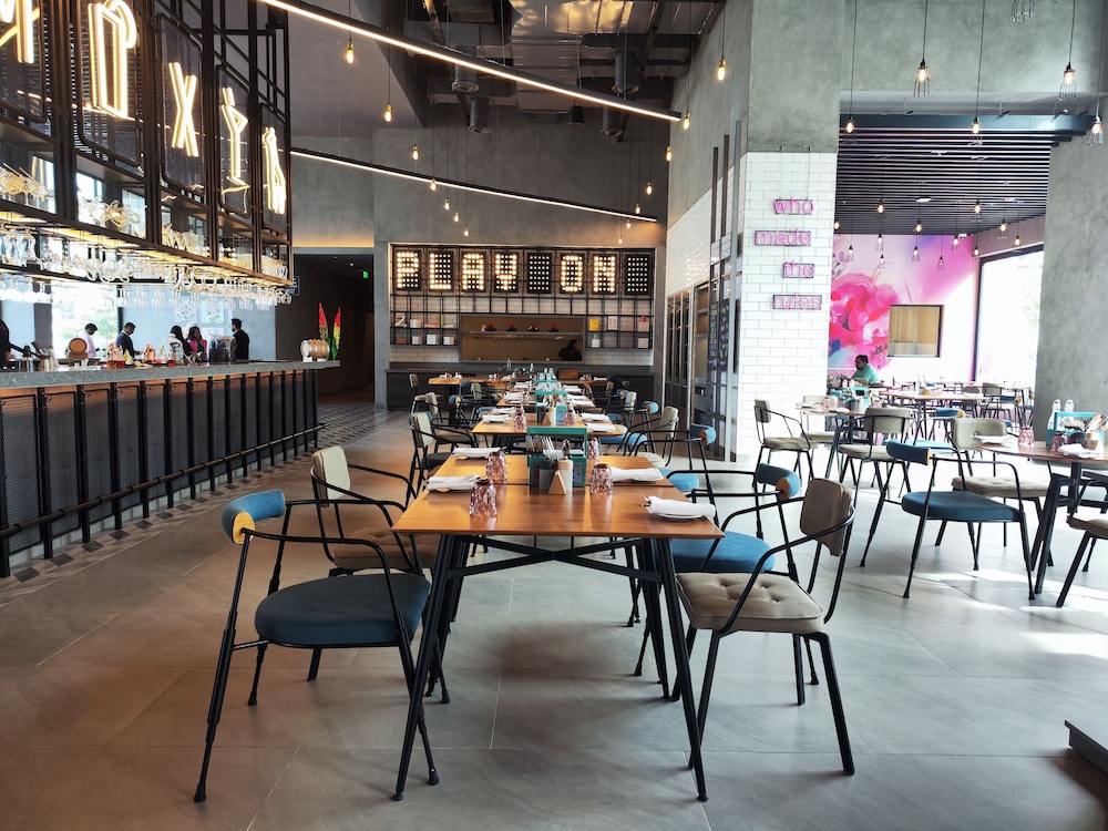 Moxy Bengaluru Airport Prestige Tech Cloud 33/49
