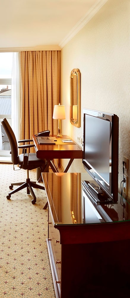 Hilton Antwerp Old Town 46/49