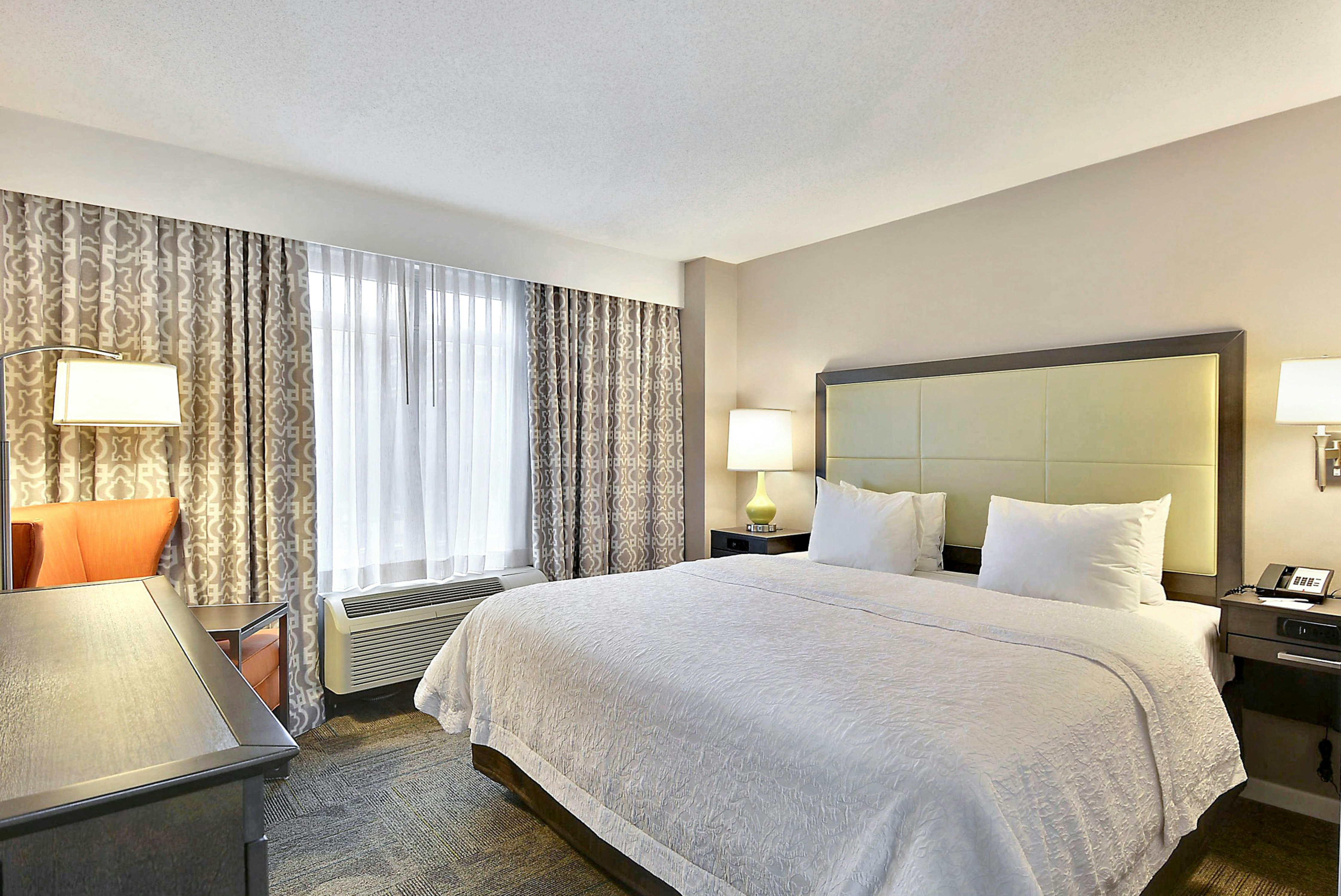 2 ROOMS, SUITE, KING BED