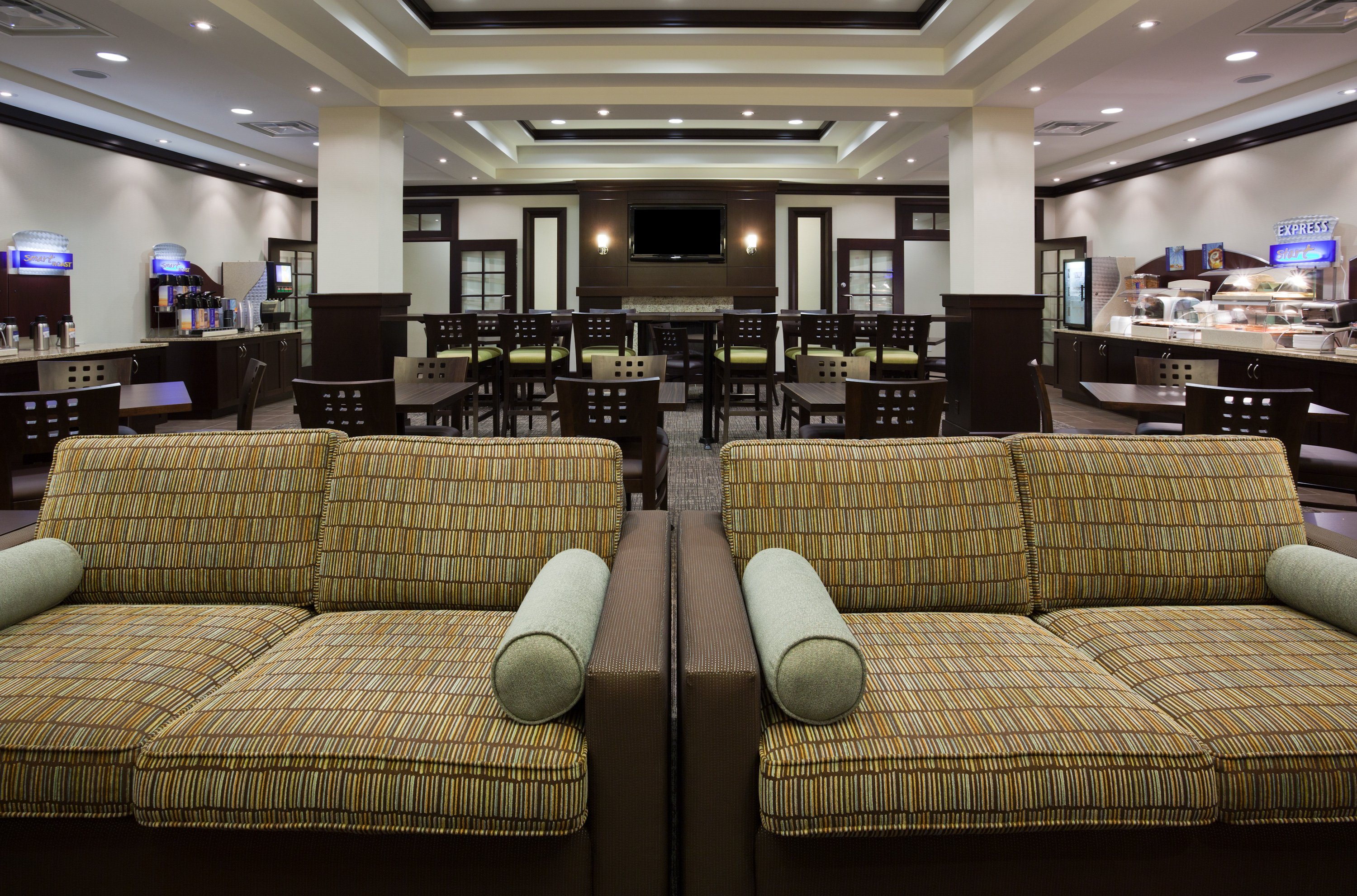 Holiday Inn Express Hotel & Suites New Liskeard 27/34