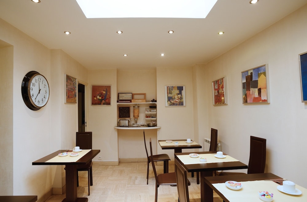 HOTEL PIERRE NICOLE 46/53