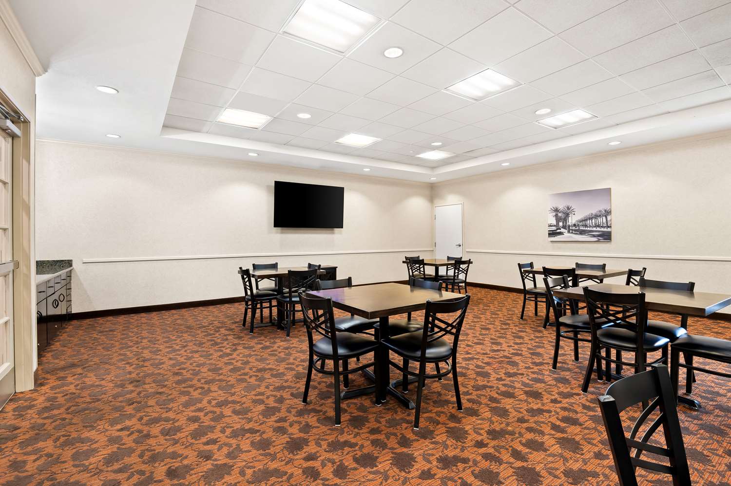Best Western Ontario Mills 21/25