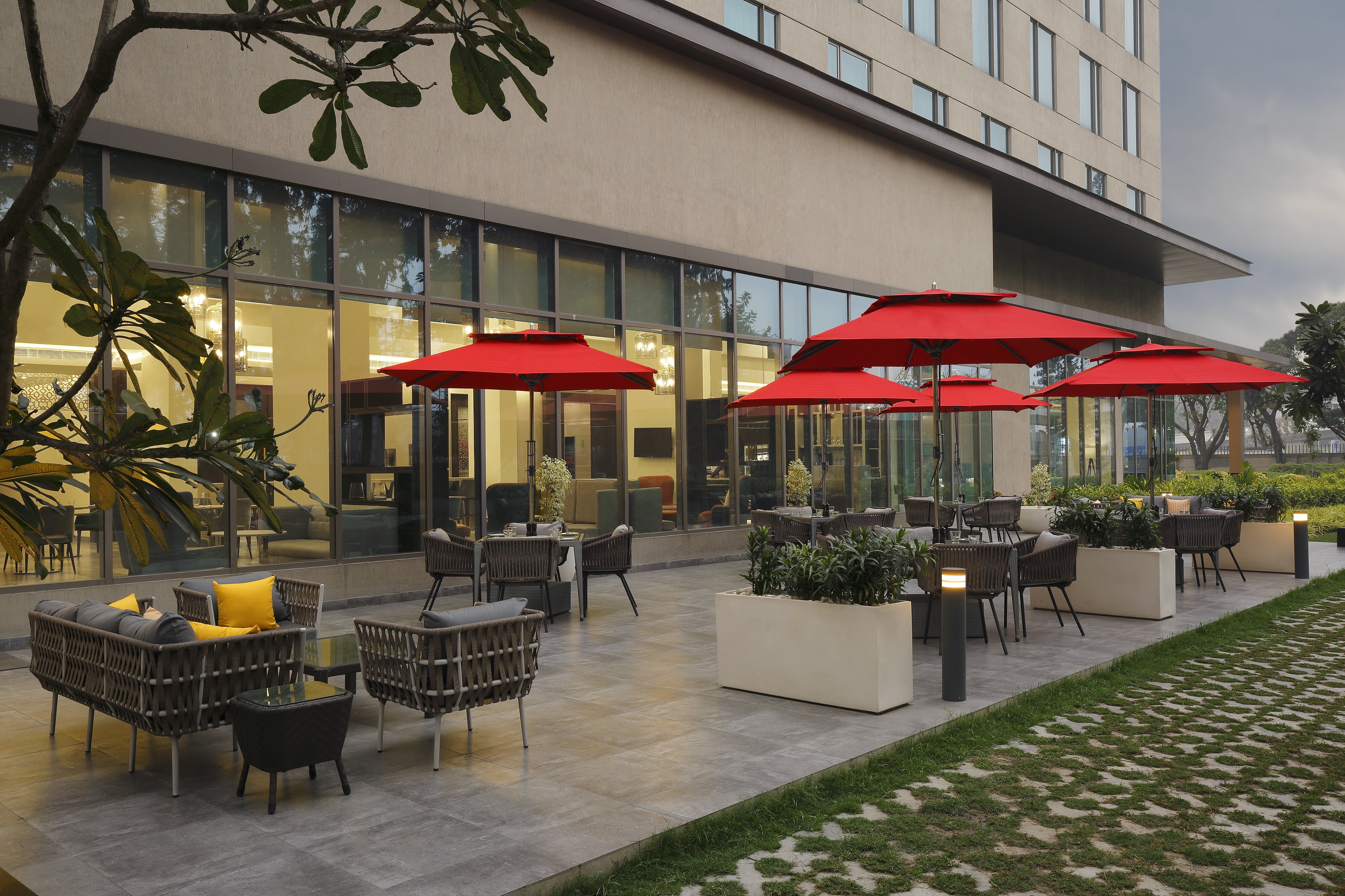 Holiday Inn Express Kolkata Airport 5/56