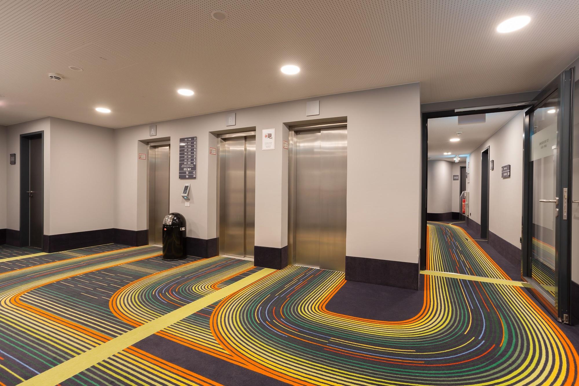 MEININGER Hotel Munich Olympiapark 28/30